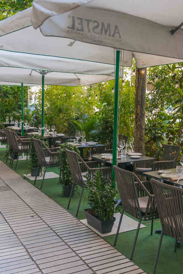 Outdoor terrace Madrid restaurant El Hombre Pez